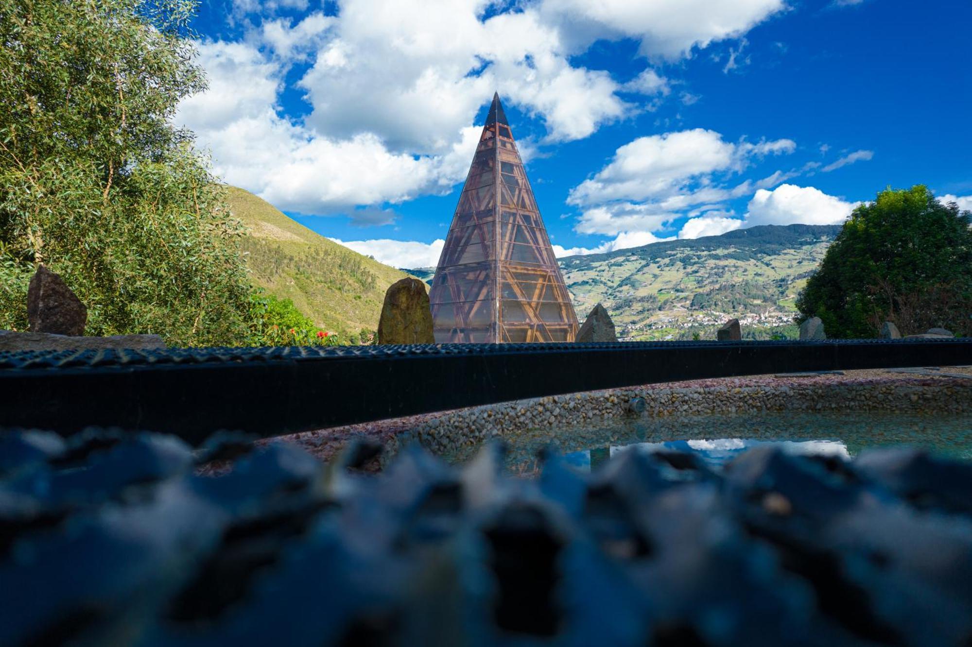 Hotel Twelve Hummingbirds Andes Retreat Paute Esterno foto