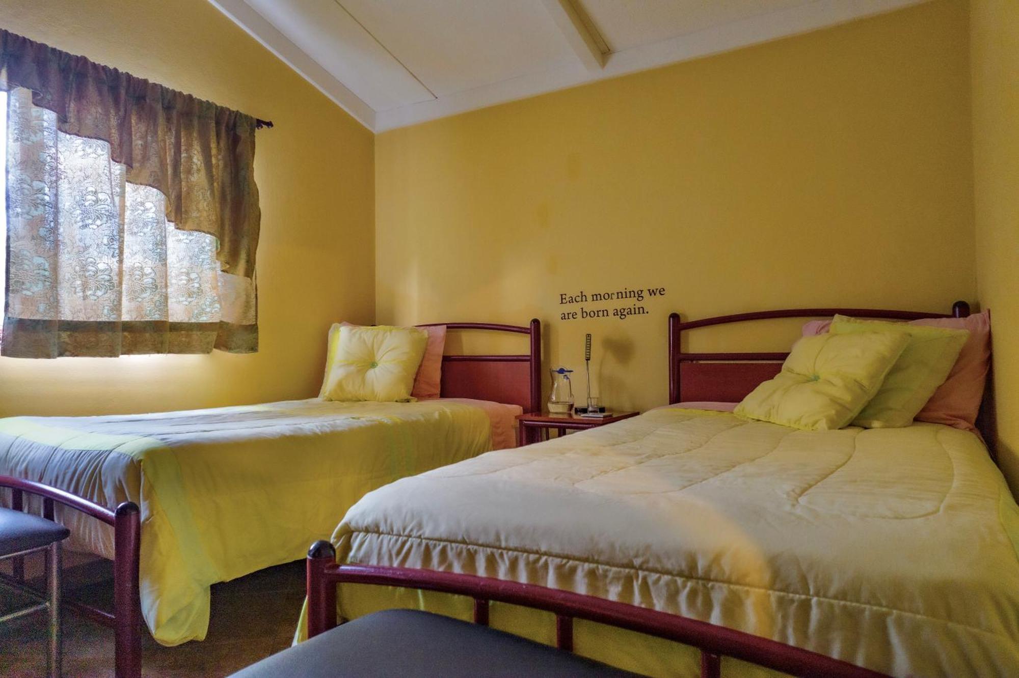 Hotel Twelve Hummingbirds Andes Retreat Paute Esterno foto
